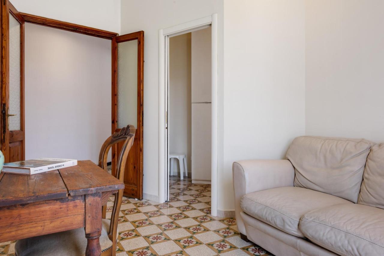 Piazza Concordia Apartment With Balcony Специя Екстериор снимка