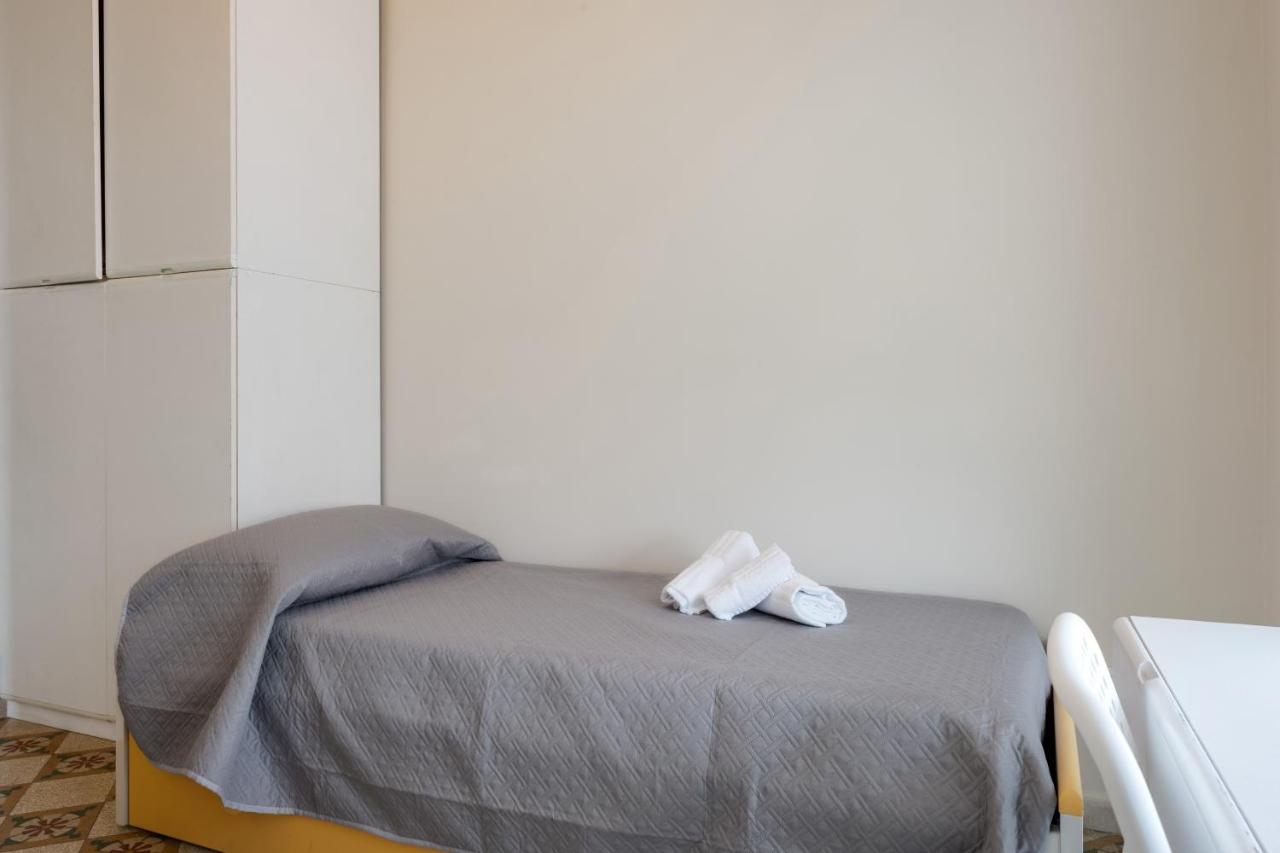 Piazza Concordia Apartment With Balcony Специя Екстериор снимка